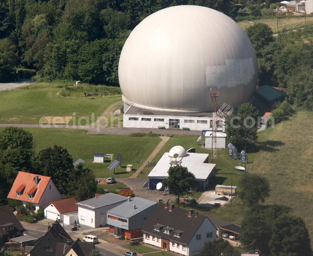 Bochum from above - Blick auf das Radom der Sternwarte Bochum in Nordrhein-Westfalen. Die Sternwarte ist auch als Kap Kaminski bekannt. Das größte Gebäude des IUZ ist das Radom. Dabei handelt es sich um eine 40 Meter hohe Radarkuppel, die Radarantennen vor äußeren Einflüssen schützt. Kontakt: IUZ Sternwarte Bochum, Tel. +49 (0) 234 477 11,