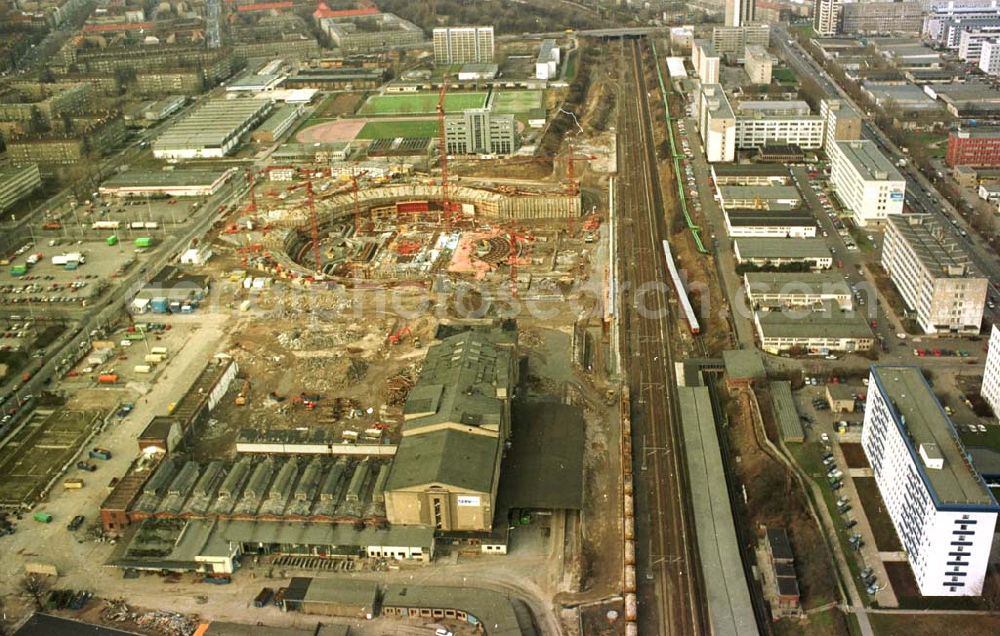 Berlin from above - 13.02.95 Radsporthallenbau an der Landsberger Allee/ Storkower Straße