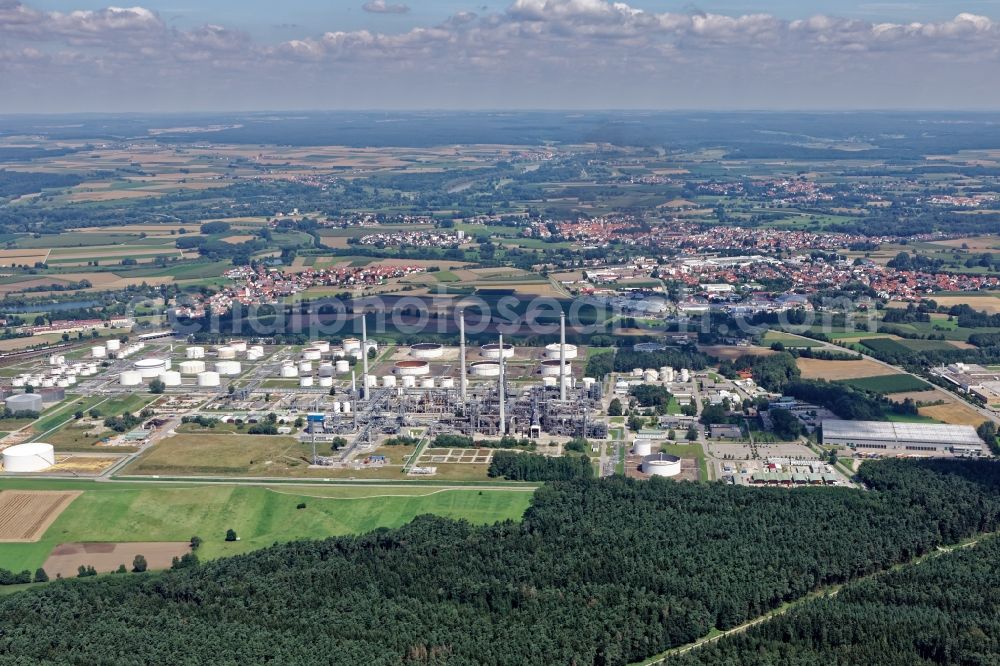 Aerial image Neustadt an der Donau - Refinery equipment and management systems on the factory premises of the chemical manufacturer Bayernoil in Neustadt an der Donau in the state Bavaria