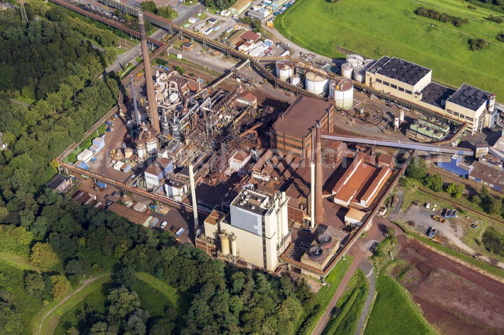 Duisburg from above - Refinery facilities and piping systems on the factory premises of the chemical producer VENARTOR on Dr.-Rudolf-Sachtleben-Strasse in the district Homberg in Duisburg in the Ruhr area in the federal state of North Rhine-Westphalia, Germany