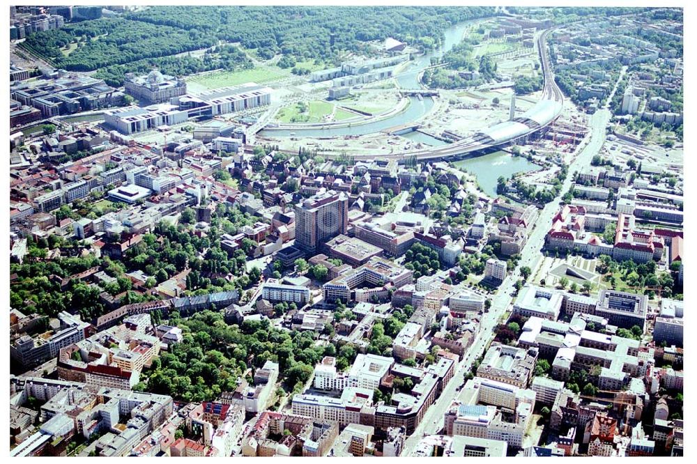 Aerial image Berlin - Mitte - 29.05.04 BERLIN-MITTE Ramada Hotel in Berlin-Mitte an der Chausseestraße 118 in 10115 BERLIN