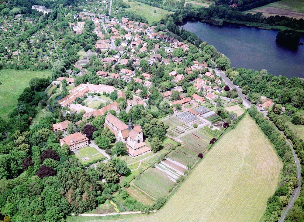 Aerial image Braunschweig - Gelände der Biologischen Bundesanstalt für Land- und Forstwirtschaft am Messeweg 11 / 12 in 38104 Braunschweig