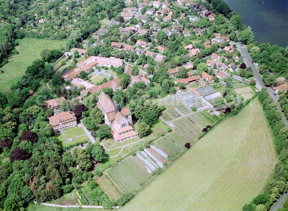 Aerial photograph Braunschweig - Gelände der Biologischen Bundesanstalt für Land- und Forstwirtschaft am Messeweg 11 / 12 in 38104 Braunschweig