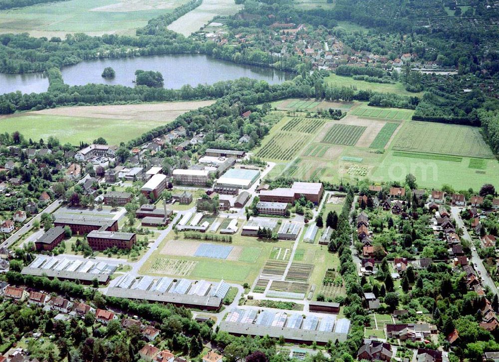 Aerial photograph Braunschweig - Gelände der Biologischen Bundesanstalt für Land- und Forstwirtschaft am Messeweg 11 / 12 in 38104 Braunschweig