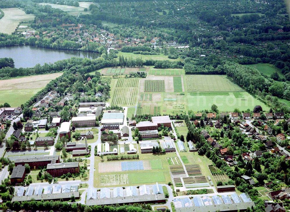 Braunschweig from the bird's eye view: Gelände der Biologischen Bundesanstalt für Land- und Forstwirtschaft am Messeweg 11 / 12 in 38104 Braunschweig