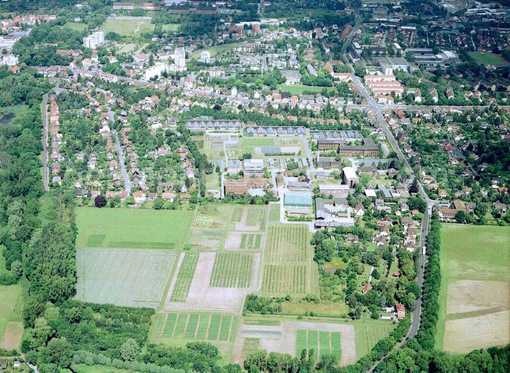 Braunschweig from above - Gelände der Biologischen Bundesanstalt für Land- und Forstwirtschaft am Messeweg 11 / 12 in 38104 Braunschweig