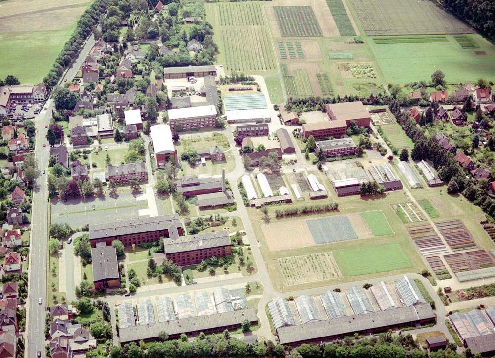 Aerial photograph Braunschweig - Gelände der Biologischen Bundesanstalt für Land- und Forstwirtschaft am Messeweg 11 / 12 in 38104 Braunschweig