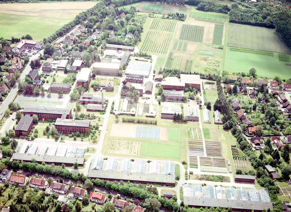 Aerial photograph Braunschweig - Gelände der Biologischen Bundesanstalt für Land- und Forstwirtschaft am Messeweg 11 / 12 in 38104 Braunschweig