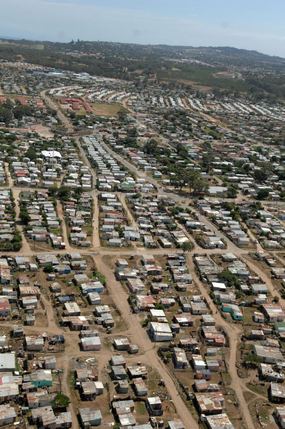 Aerial image Port Elezabeth - Blick auf Wohnsiedlungen der vorwiegend schwarzen Bevölkerung im sozialen Randbezirk Gqebera von Port Elizabeth. The Walmer township Gqebera is the oldest township in Port Elizabeth.