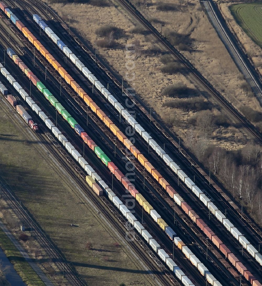 Aerial image Bremerhaven - Marshalling yard and freight station of the Deutsche Bahn in Bremerhaven in the state Bremen