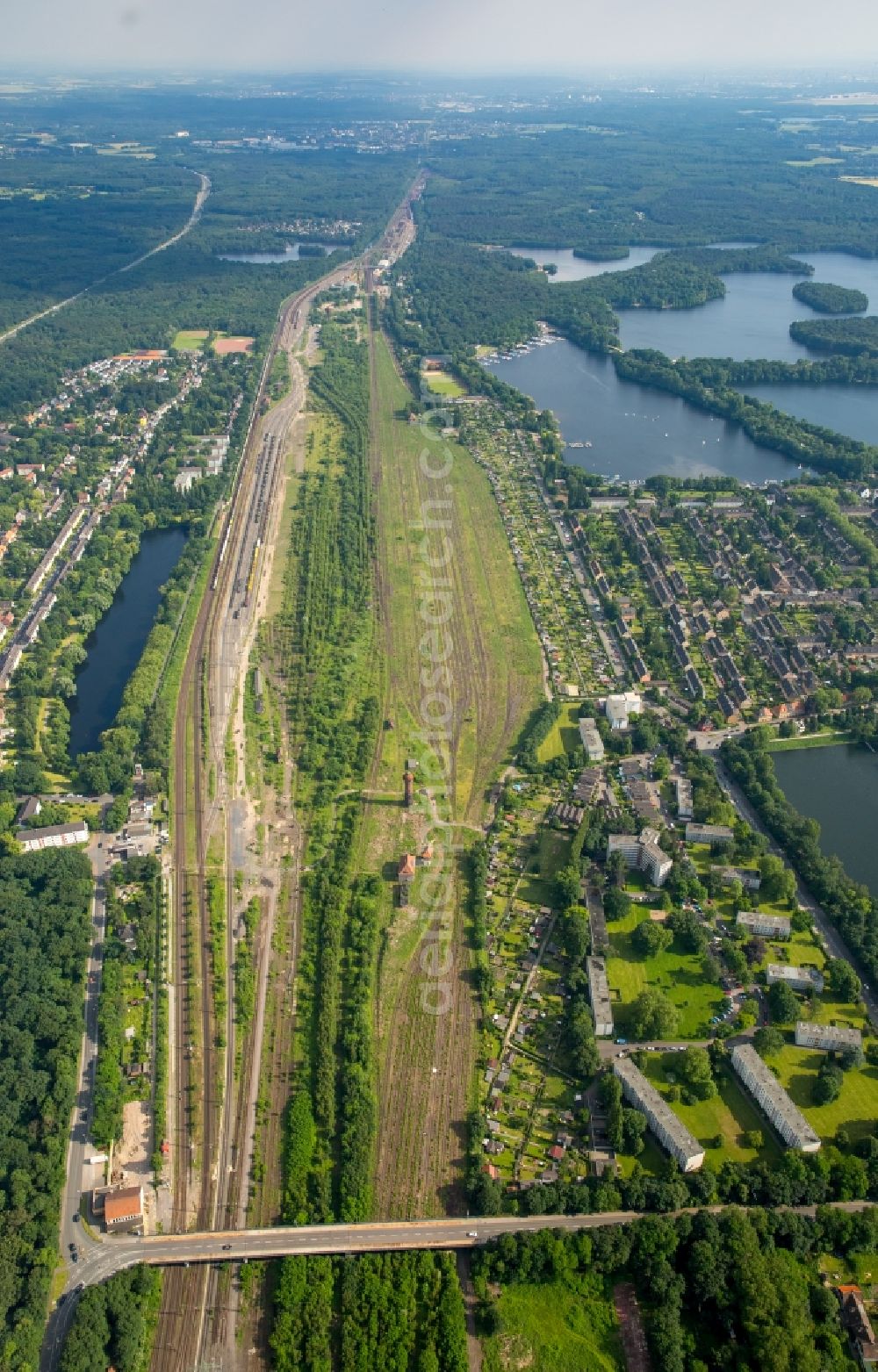 Duisburg from above - Marshalling yard and freight station of the Deutsche Bahn in Duisburg in the state North Rhine-Westphalia