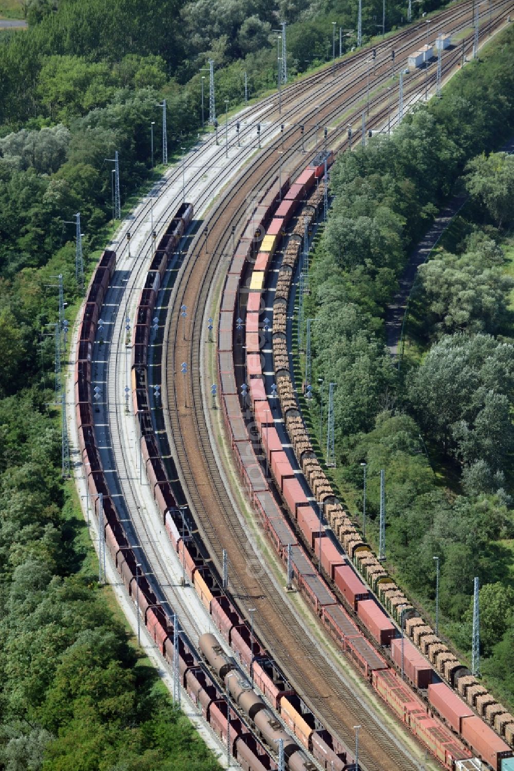 Frankfurt (Oder) from above - Marshalling yard and freight station of the Deutsche Bahn in Frankfurt (Oder) in the state Brandenburg