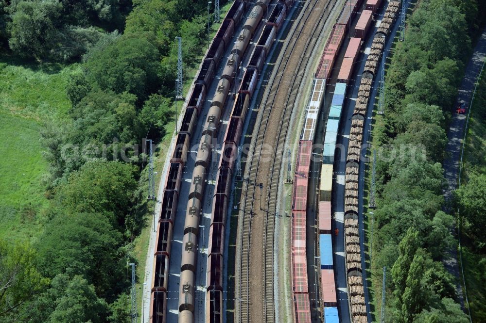 Aerial photograph Frankfurt (Oder) - Marshalling yard and freight station of the Deutsche Bahn in Frankfurt (Oder) in the state Brandenburg