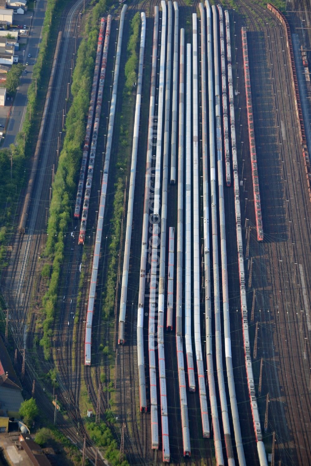 Hamm from the bird's eye view: Marshalling yard and freight station of the Deutsche Bahn in Hamm in the state North Rhine-Westphalia