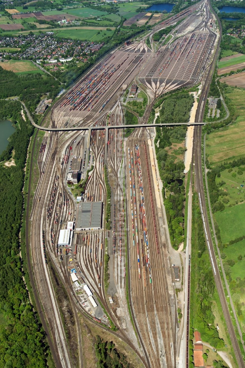 Aerial image Seevetal - Marshalling yard and freight station Maschen of the Deutsche Bahn in the district Maschen in Seevetal in the state Lower Saxony, Germany