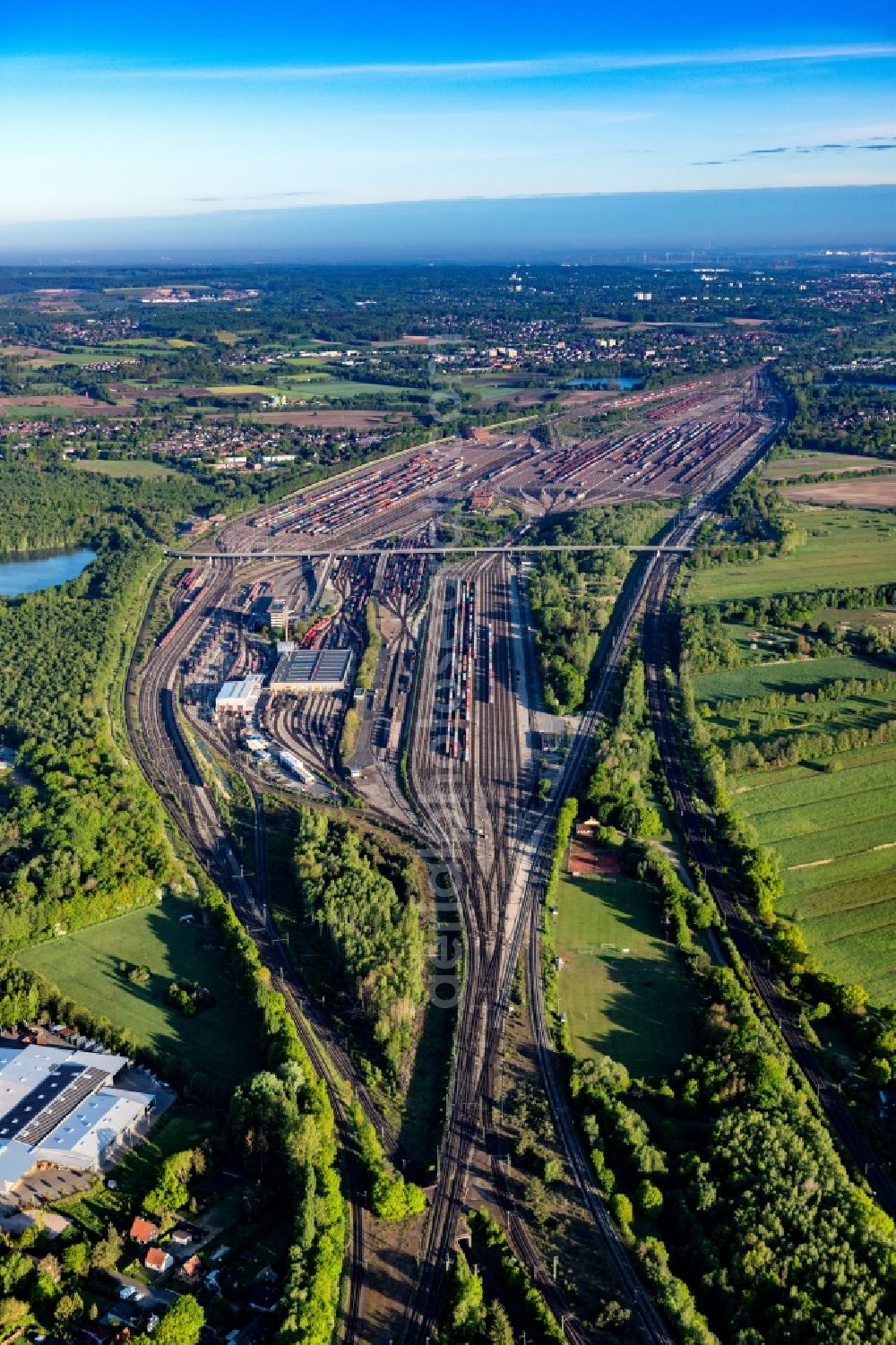 Seevetal from the bird's eye view: Marshalling yard and freight station Maschen of the Deutsche Bahn in the district Maschen in Seevetal in the state Lower Saxony, Germany