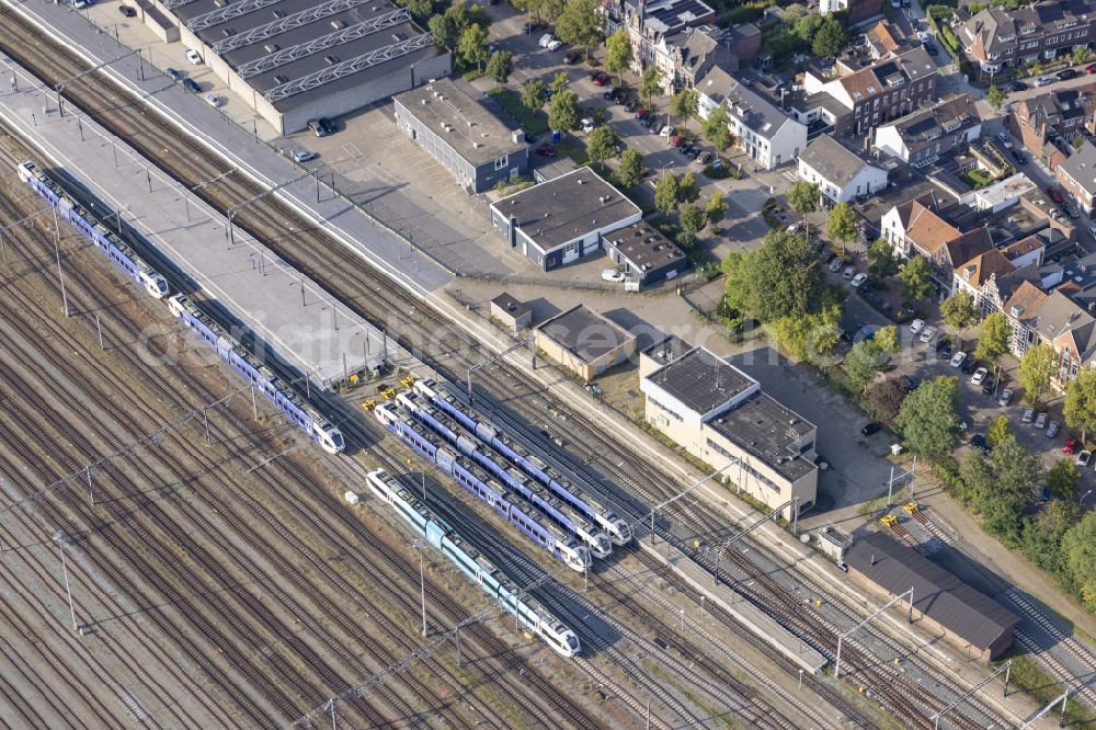 Venlo from above - Marshalling yard and freight station in the Nederlandse Spoorwegen (NS) network on street Stationsplein in Venlo in Limburg, Netherlands