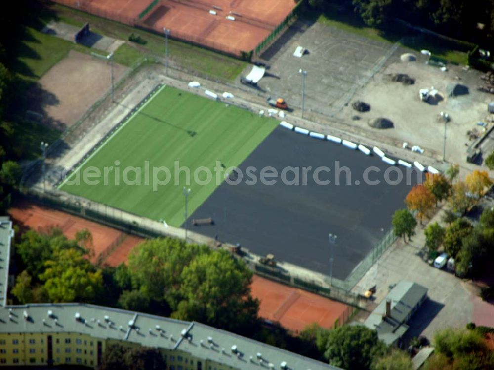 Aerial image Berlin - 13.10.2004 Blick auf die Rasenverlegung im Erich-Neumann Stadion an Rummelsburger Straße/ Eggersdorfer Str. in Berlin-Lichtenberg.