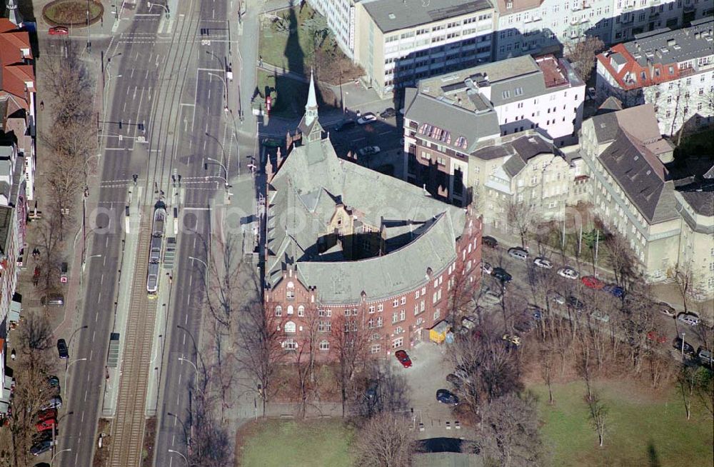 Aerial image Berlin-Lichtenberg - Rathaus Berlin-Lichtenberg an der Möllendorfstraße.