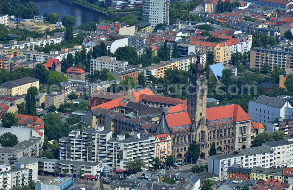 Aerial photograph Berlin - City Hall - District of Charlottenburg-Wilmersdorf at the Otto-Suhr-Allee in Berlin Charlottenburg