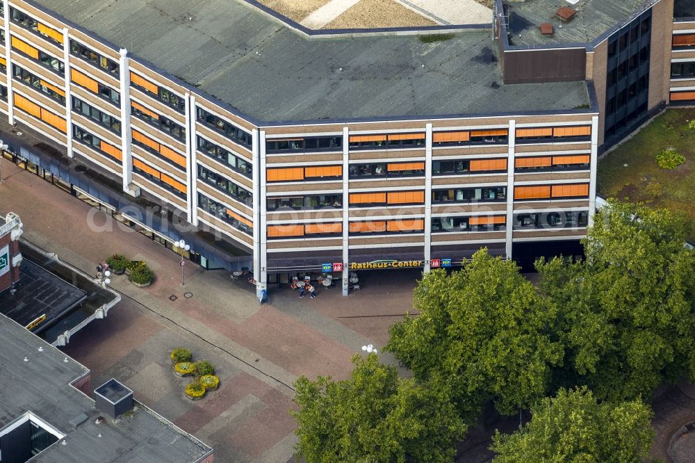 Kamp-Lintfort from above - The townhall in Kamp-Lintfort in the street Am Rathaus in the state North Rhine-Westphalia. In the building the city library is also located