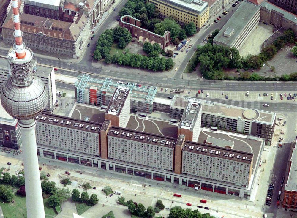 Berlin from the bird's eye view: Fertig umgebaute Rathauspassagen der WBM am Roten Rathaus unmittelbar am Berliner Fernsehturm in Berlin-Mitte.