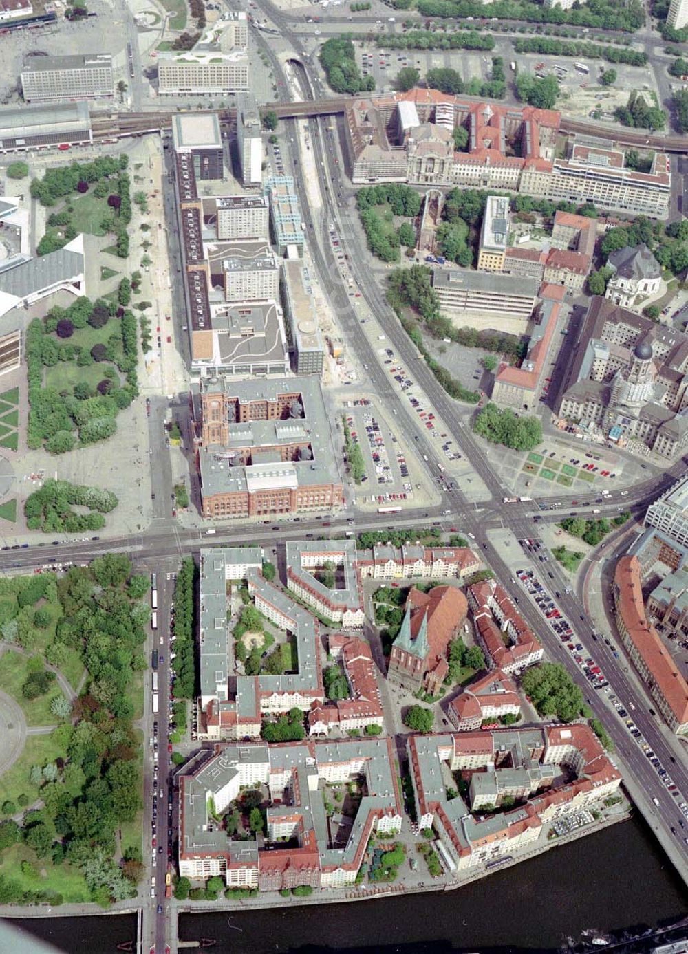 Berlin from above - Blick auf das Nikolaiviertel und die umgebauten Rathauspassagen der WBM in Berlin-Mitte.