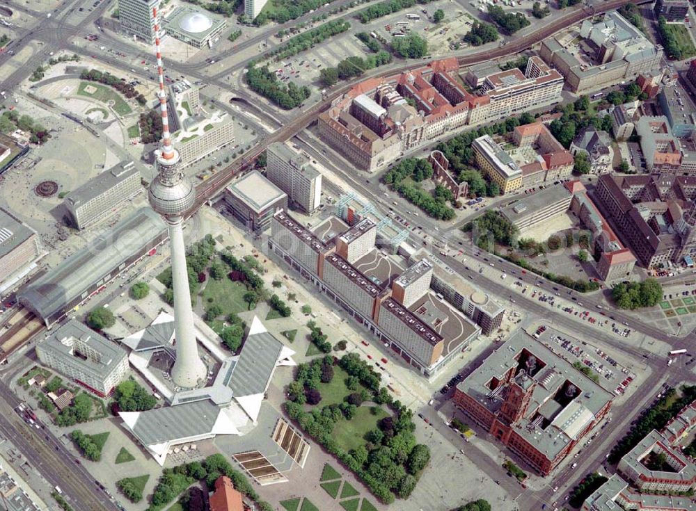 Berlin from the bird's eye view: Fertig umgebaute Rathauspassagen der WBM am Roten Rathaus unmittelbar am Berliner Fernsehturm in Berlin-Mitte.