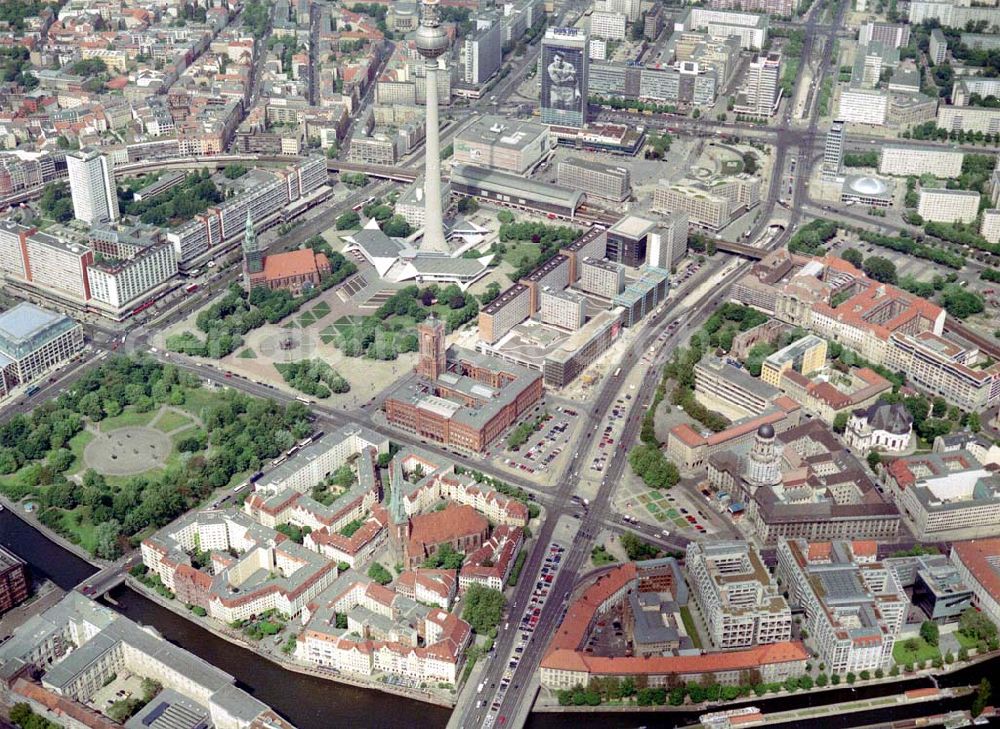 Aerial photograph Berlin - Blick auf das Wohngebiet am Nikolaiviertel der WBM unmittelbar Fernsehturm in Berlin - Mitte.