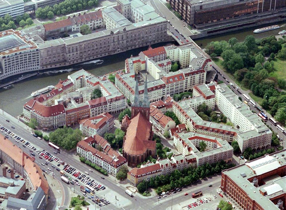 Aerial photograph Berlin - Blick auf das Wohngebiet am Nikolaiviertel der WBM unmittelbar Fernsehturm in Berlin - Mitte.