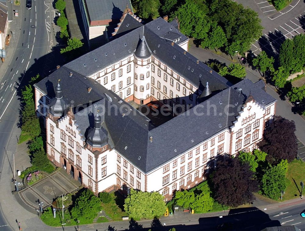 Hamm from above - Blick auf das Rathaus der Stadt Hamm. Bis 1959 war in dem Gebäude des jetzigen Rathauses das Oberlandgericht untergebracht. Seit 1986 steht der klassizistische Bau unter Denkmalschutz. View at the town hall of the city of Hamm. Until 1959 the building of the present City Hall, the Court of Appeal was located there. Since 1986, the classicistic building is under monumental protection.