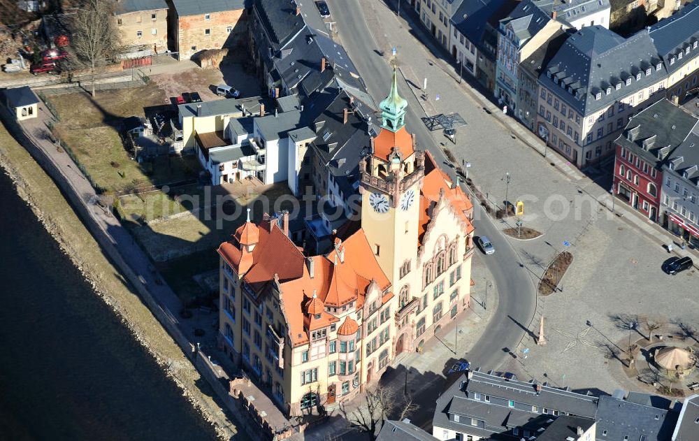 Waldheim from the bird's eye view: Das Rathaus am Obermarkt am Fluss Zschopau in Waldheim. Das Gebäude wurde Anfang des zwanzigsten Jahrhunderts im Jugendstil erbaut. The city hall at the river Zschopau in Waldheim.