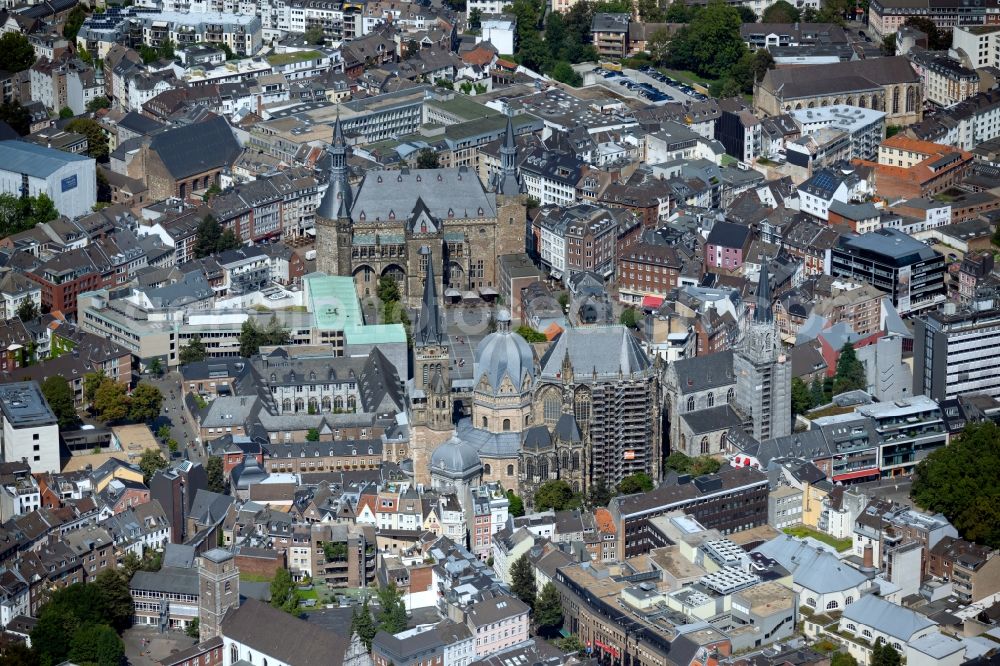 Aerial image Aachen - Town hall square with cathedral in the district Aachen-Mitte in Aachen in the state North Rhine-Westphalia, Germany