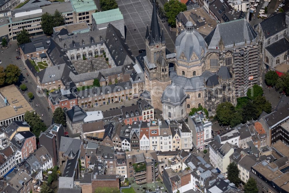 Aerial image Aachen - Town hall square with cathedral in the district Aachen-Mitte in Aachen in the state North Rhine-Westphalia, Germany