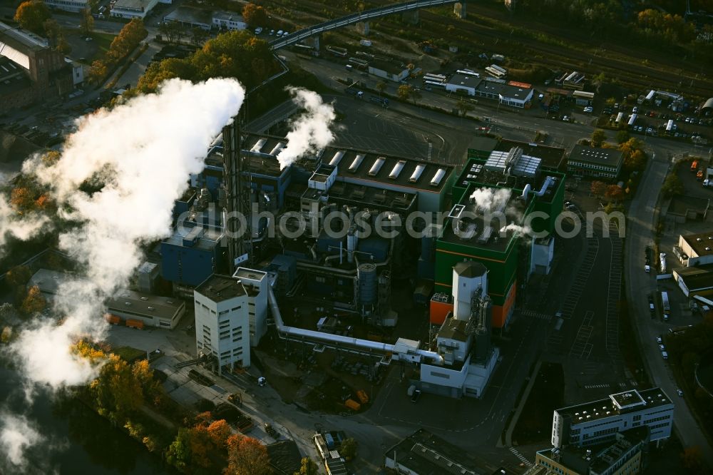 Berlin from above - Smoke on Power plants and exhaust gas towers of the thermal power plant Kraftwerk Reuter West on Grosser Spreering in the district Spandau in Berlin, Germany