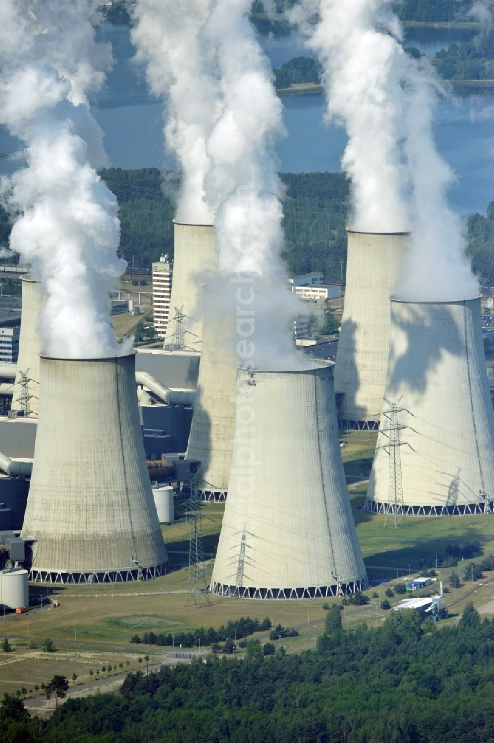 Aerial photograph Jänschwalde - Wads of smoke of the chimneys of the power plant Jaenschwalde in the state Brandenburg