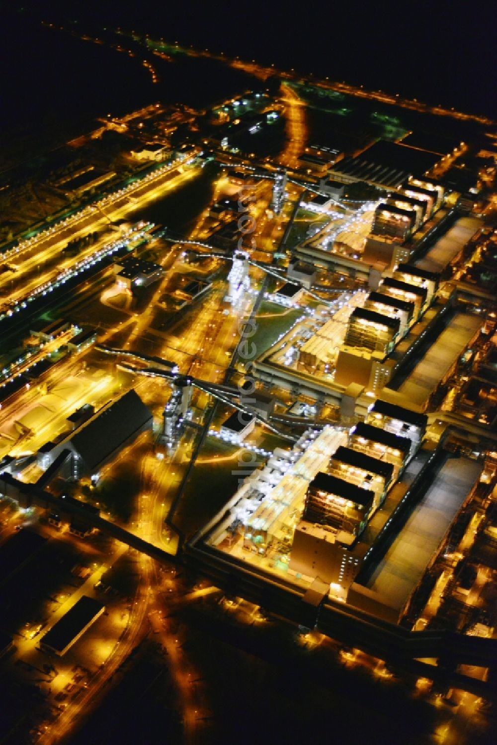 Aerial image Jänschwalde - Night shot of Wads of smoke of the chimneys of the power plant Jaenschwalde in the state Brandenburg