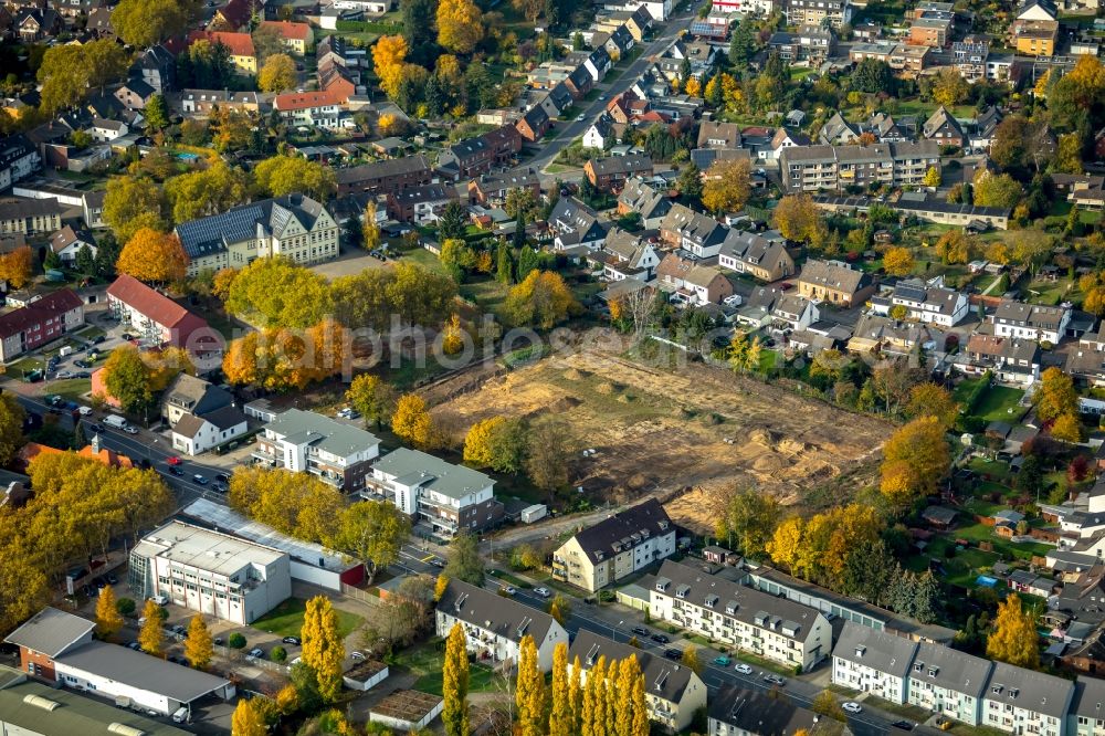 Aerial image Bottrop - Dismantling of the old sports ground facilities of SV Rhenania Bottrop 1919 on Horster street in Bottrop in North Rhine-Westphalia