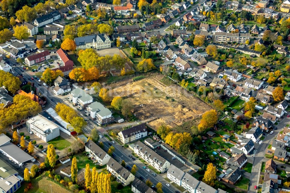 Bottrop from above - Dismantling of the old sports ground facilities of SV Rhenania Bottrop 1919 on Horster street in Bottrop in North Rhine-Westphalia