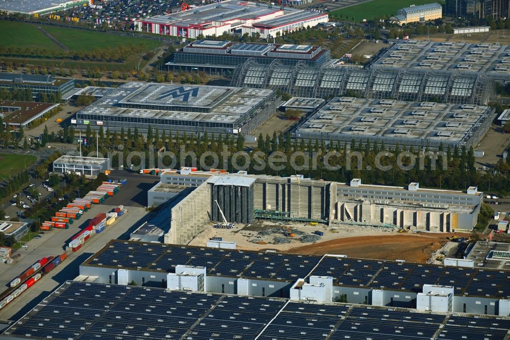 Aerial image Leipzig - Dismantling of a high-bay warehouse complex and logistics center on the site Am alten Flughafen in the district Mockau in Leipzig in the state Saxony, Germany