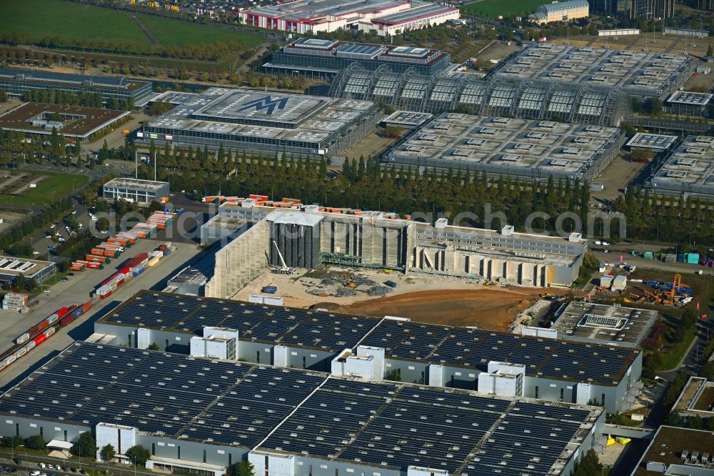 Leipzig from above - Dismantling of a high-bay warehouse complex and logistics center on the site Am alten Flughafen in the district Mockau in Leipzig in the state Saxony, Germany