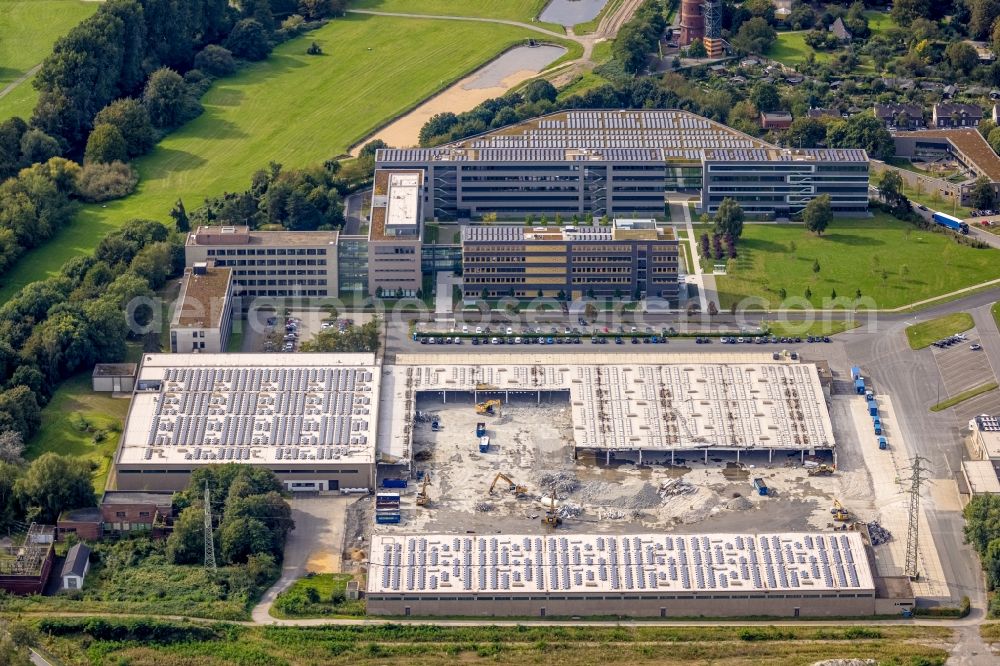 Aerial photograph Mülheim an der Ruhr - Dismantling and demolition of a warehouse building complex and logistics center on the site ALDI Sued in Muelheim on the Ruhr at Ruhrgebiet in the state North Rhine-Westphalia, Germany