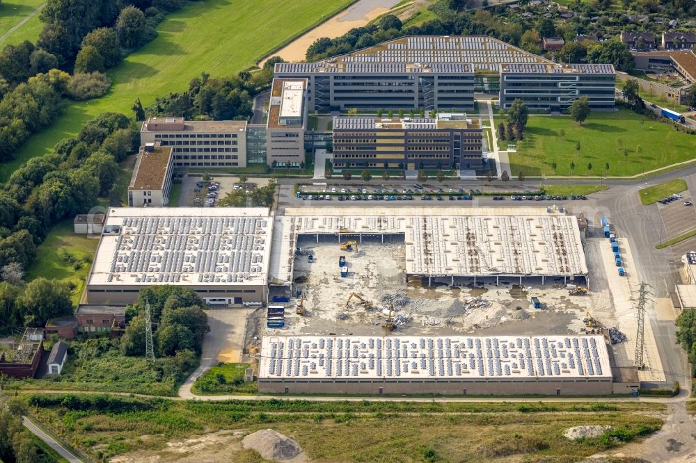 Mülheim an der Ruhr from the bird's eye view: Dismantling and demolition of a warehouse building complex and logistics center on the site ALDI Sued in Muelheim on the Ruhr at Ruhrgebiet in the state North Rhine-Westphalia, Germany