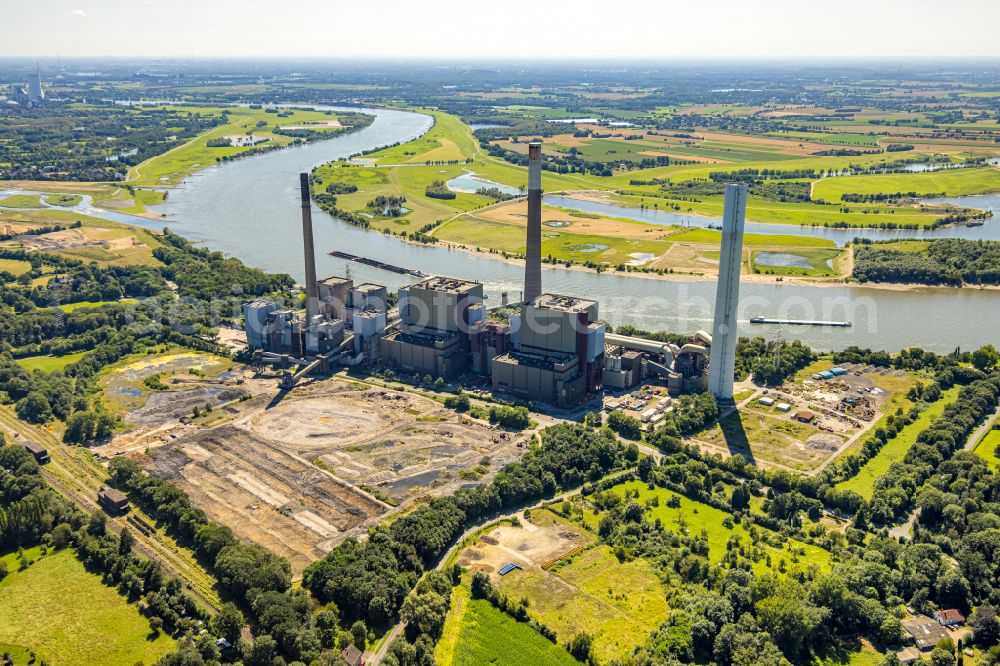 Aerial photograph Voerde (Niederrhein) - Dismantling work on the HKW cogeneration plant and coal-fired power plant Kraftwerk Voerde in Voerde (Niederrhein) in the state North Rhine-Westphalia, Germany