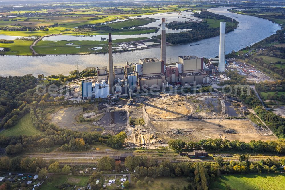 Aerial photograph Voerde (Niederrhein) - Dismantling work on the HKW cogeneration plant and coal-fired power plant Kraftwerk Voerde in Voerde (Niederrhein) in the state North Rhine-Westphalia, Germany