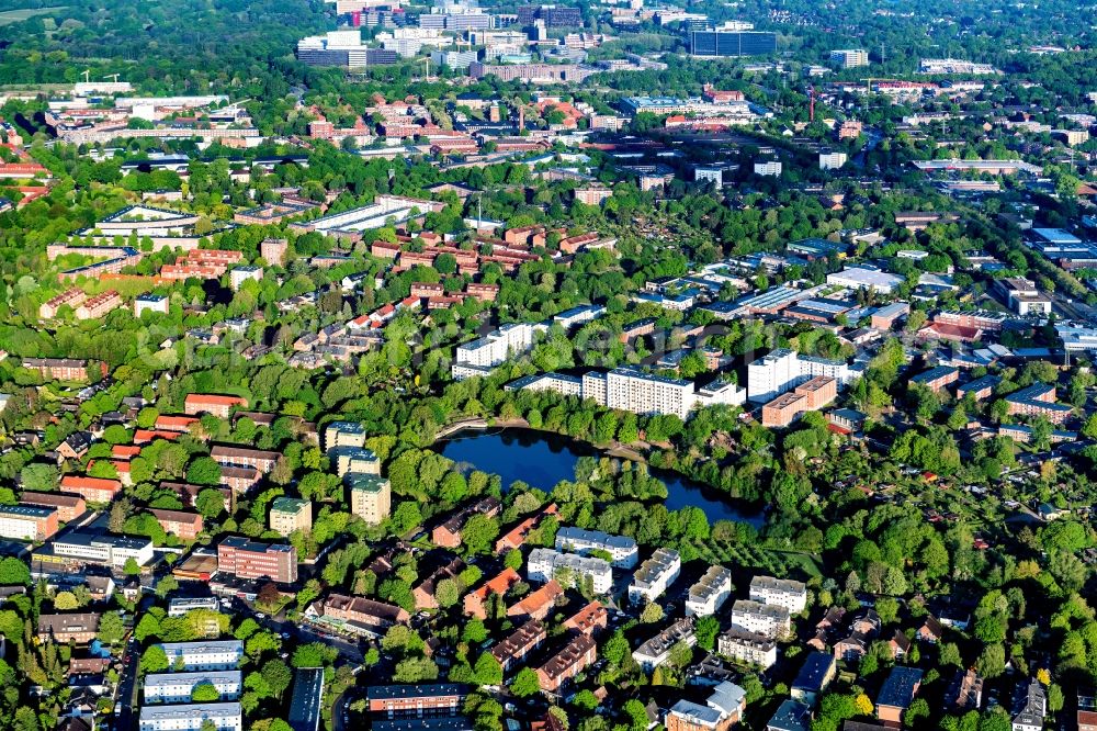 Hamburg from above - Retention basin and water storage Seebeck in the residential area between Georg-Raloff-Ring and Olewischtwiet in the district Steilshoop in Hamburg, Germany