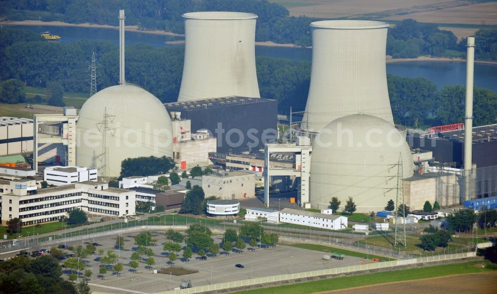 Aerial photograph Biblis - Building remains of the reactor units and facilities of the NPP nuclear power plant of RWE Power AG in Biblis in the state Hesse