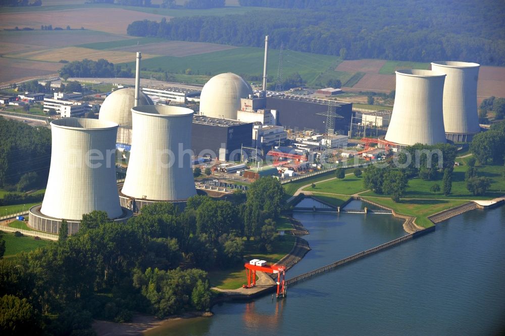 Aerial image Biblis - Building remains of the reactor units and facilities of the NPP nuclear power plant of RWE Power AG in Biblis in the state Hesse