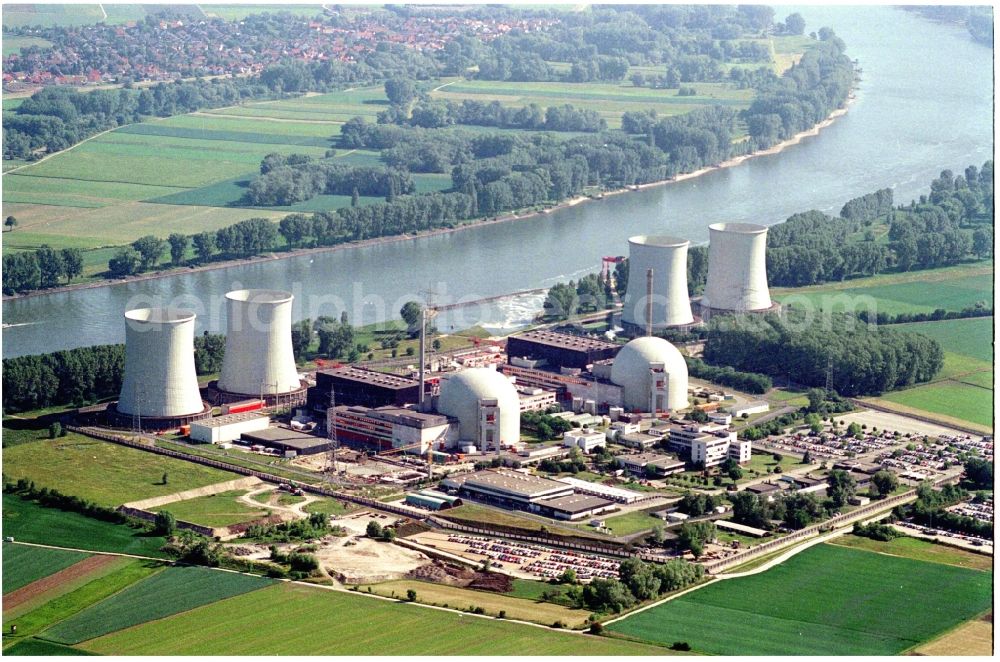 Aerial photograph Biblis - Building remains of the reactor units and facilities of the NPP nuclear power plant of RWE Power AG in Biblis in the state Hesse