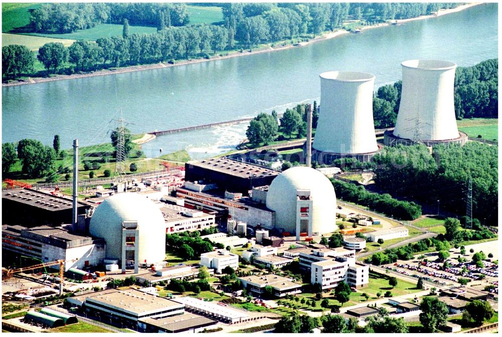 Biblis from above - Building remains of the reactor units and facilities of the NPP nuclear power plant of RWE Power AG in Biblis in the state Hesse